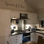 Secret Of Eden House 度假居 法利